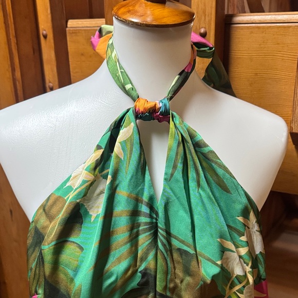 INC International Concepts size XL NWT Green Halter Top with Floral Design new - Picture 4 of 9